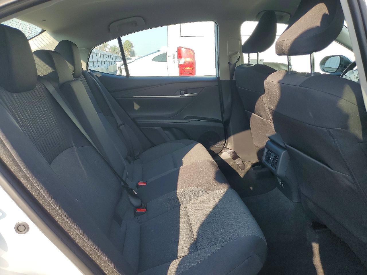2026 TOYOTA CAMRY photo 10