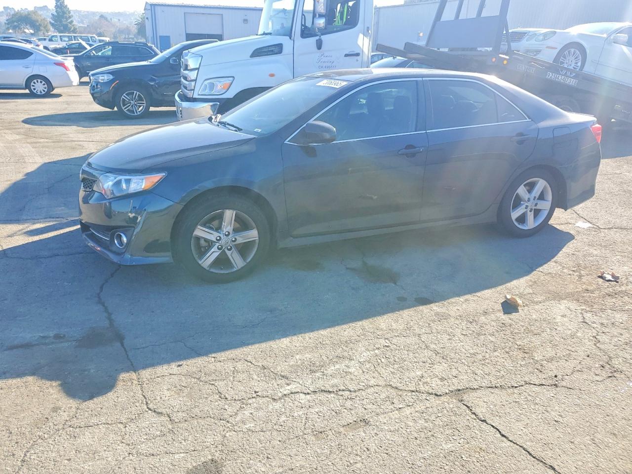 2013 TOYOTA CAMRY