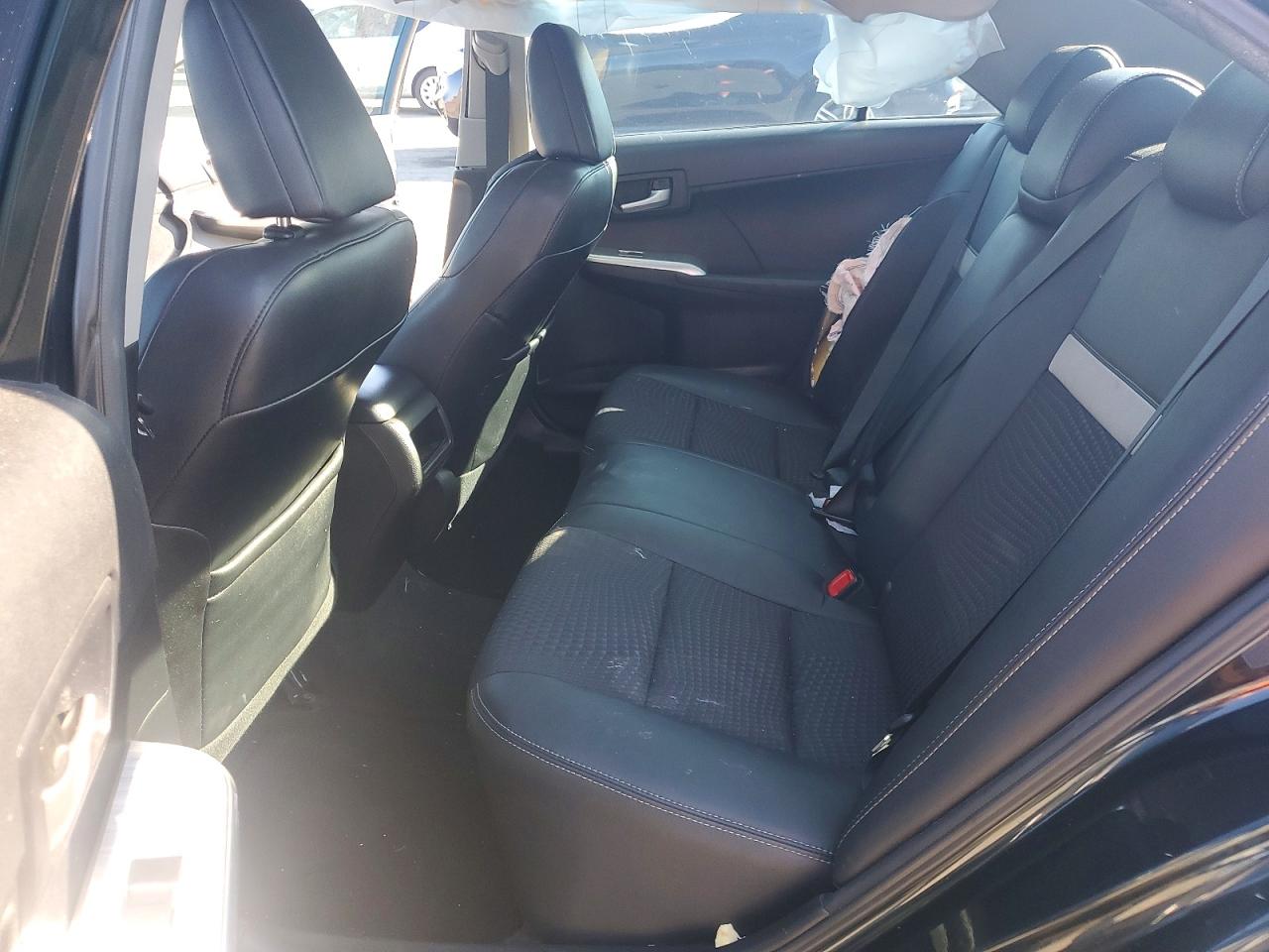 2013 TOYOTA CAMRY L photo 10