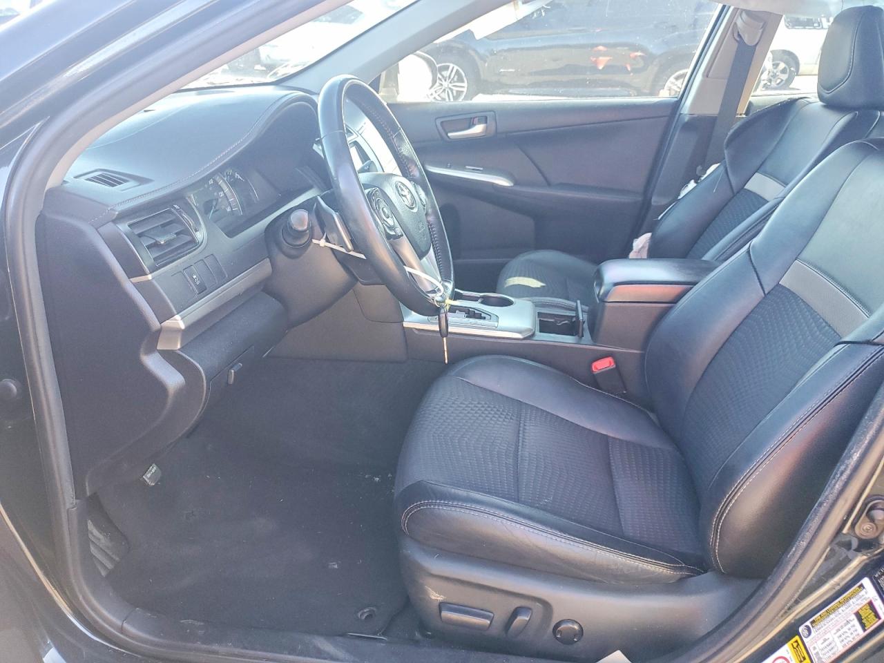 2013 TOYOTA CAMRY L photo 7
