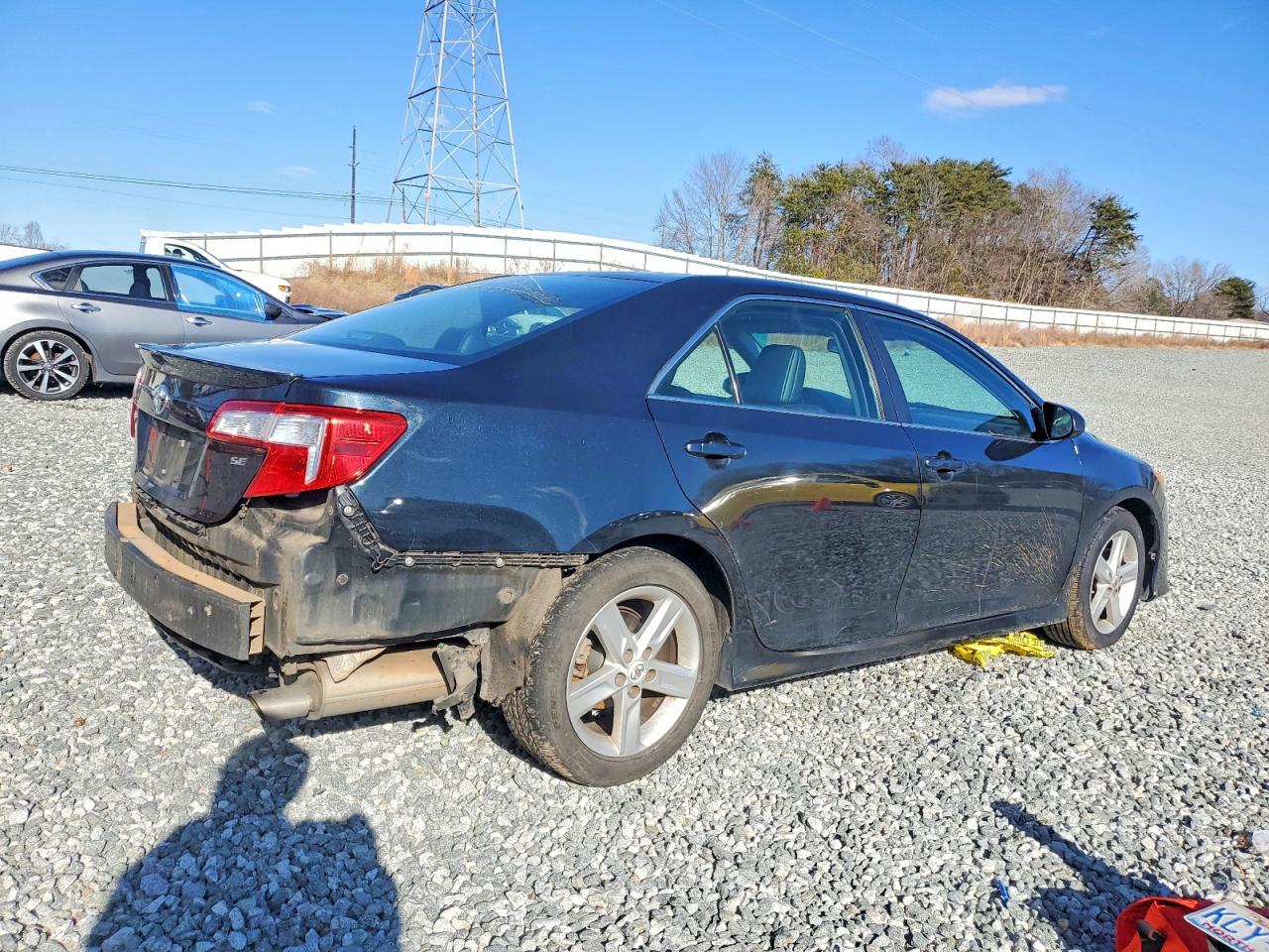 2012 TOYOTA CAMRY BASE photo 5