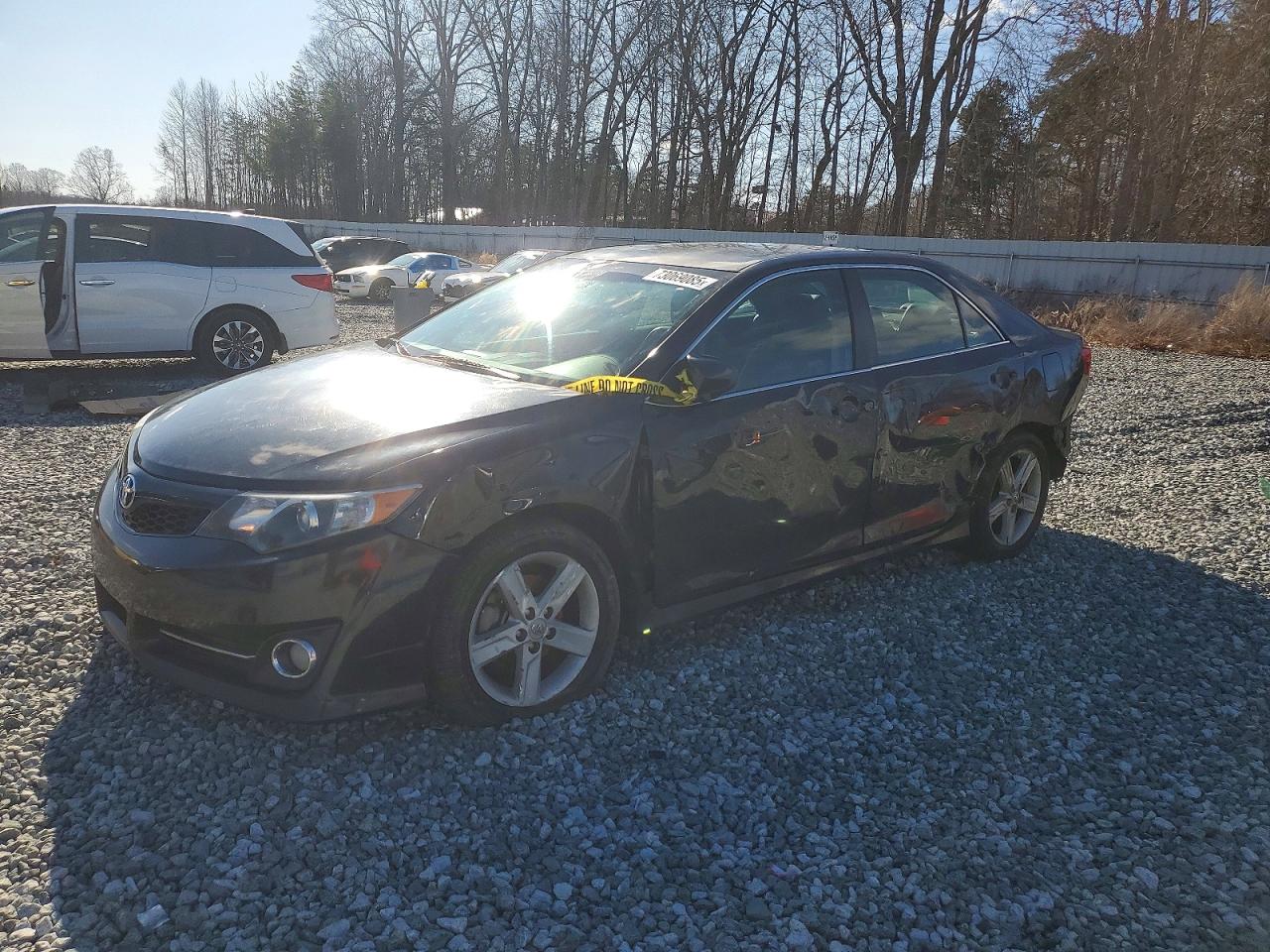 2012 TOYOTA CAMRY