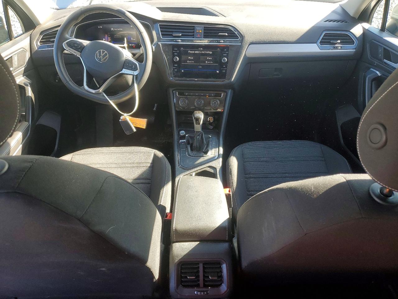 2024 VOLKSWAGEN TIGUAN S photo 8