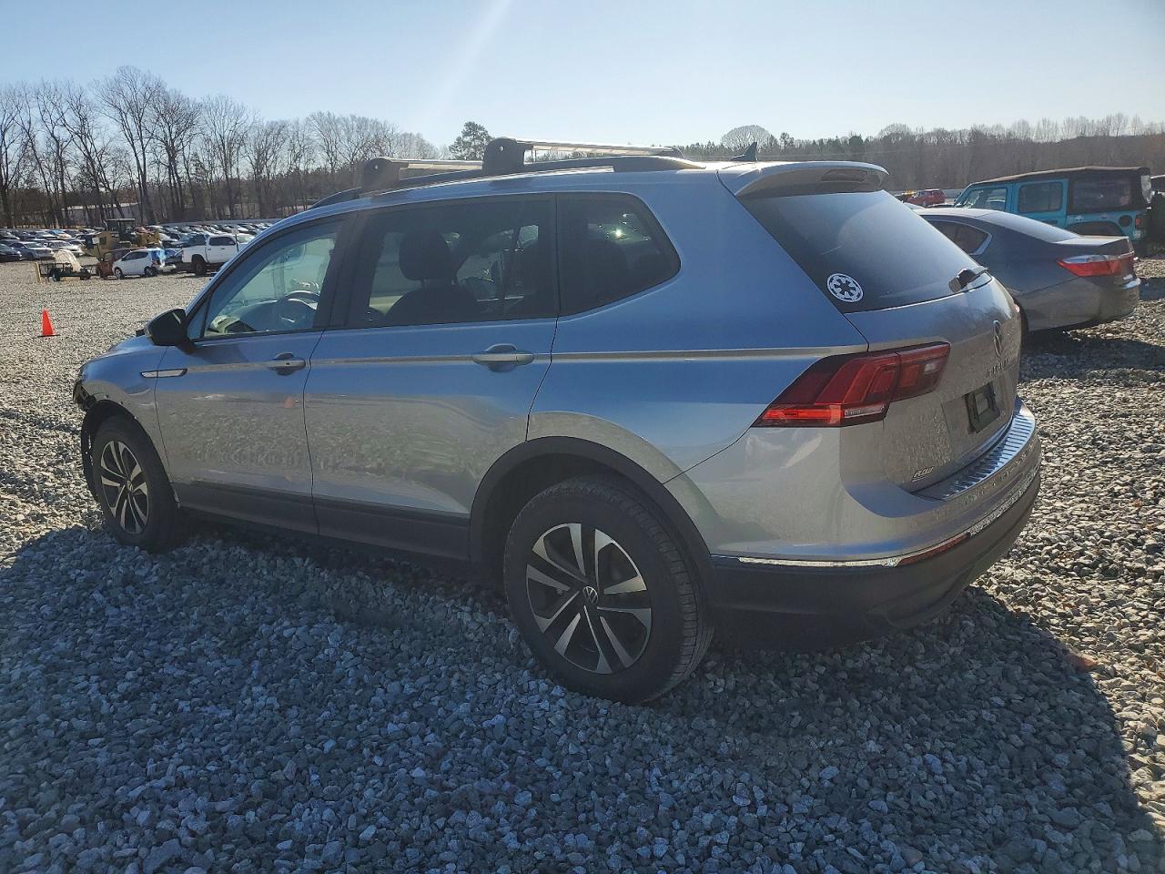2024 VOLKSWAGEN TIGUAN S photo 2