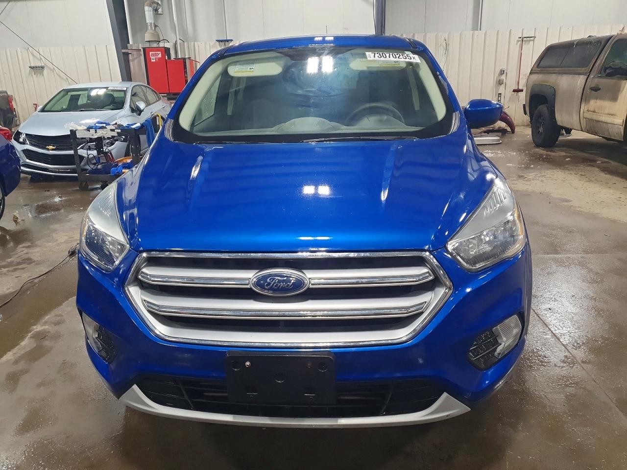 2017 FORD ESCAPE SE photo 9