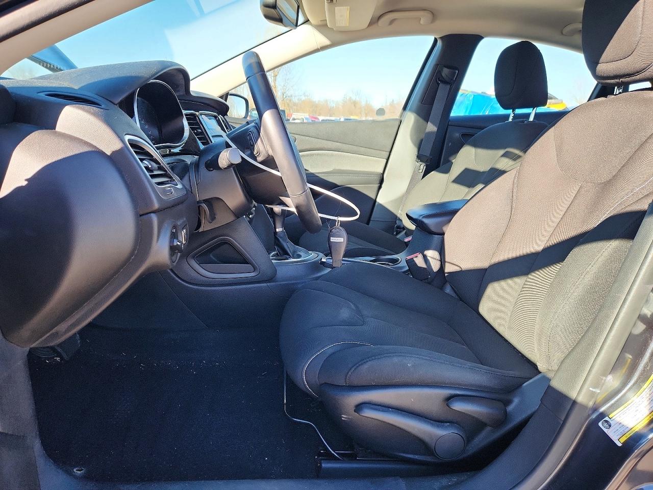 2013 DODGE DART SXT photo 13