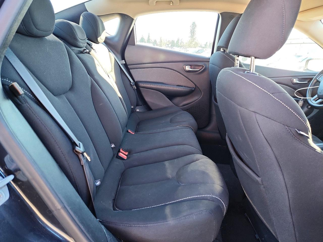 2013 DODGE DART SXT photo 19
