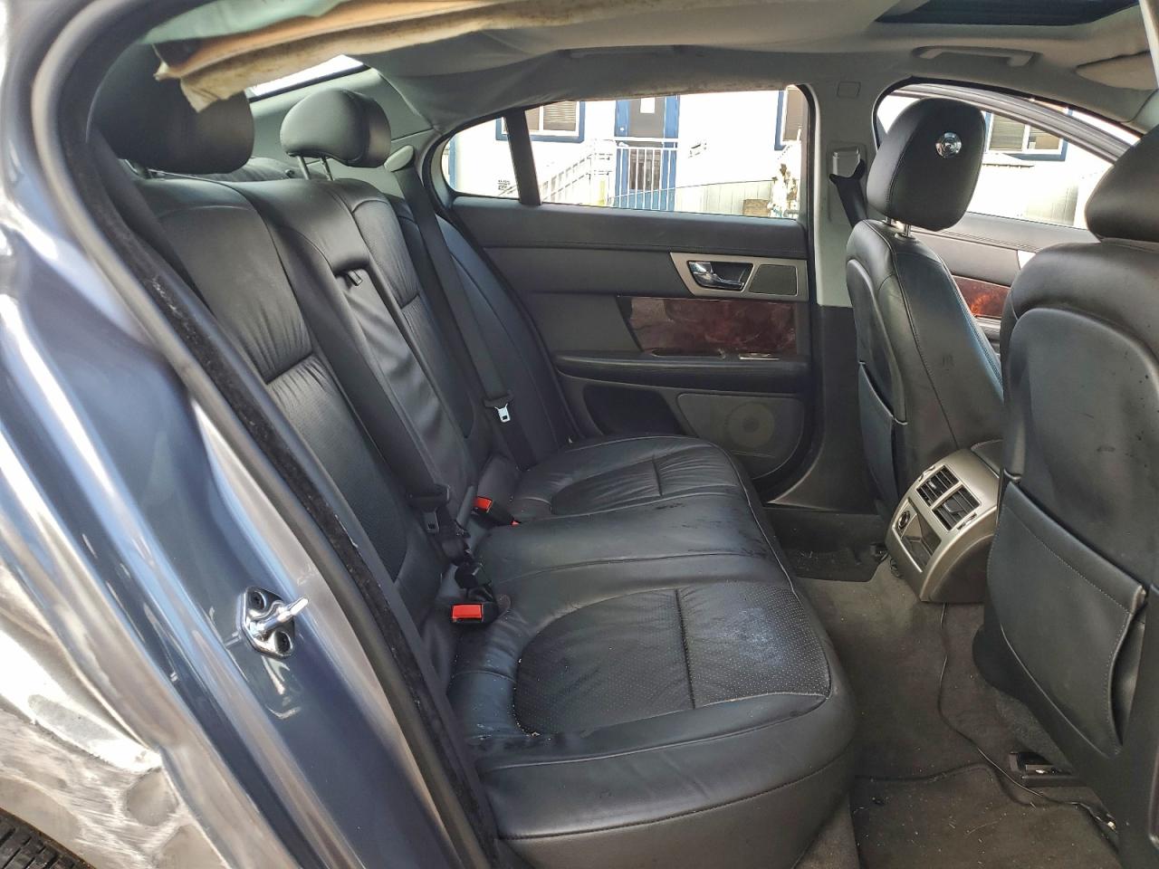 2011 JAGUAR XF PREMIUM photo 19