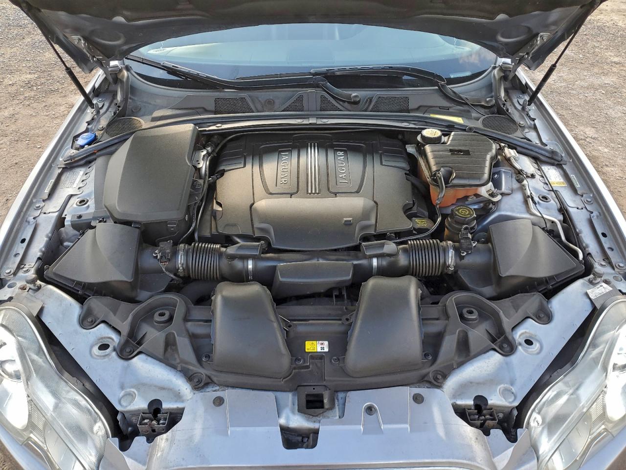 2011 JAGUAR XF PREMIUM photo 21