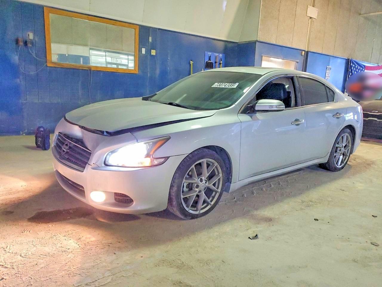 2011 NISSAN MAXIMA