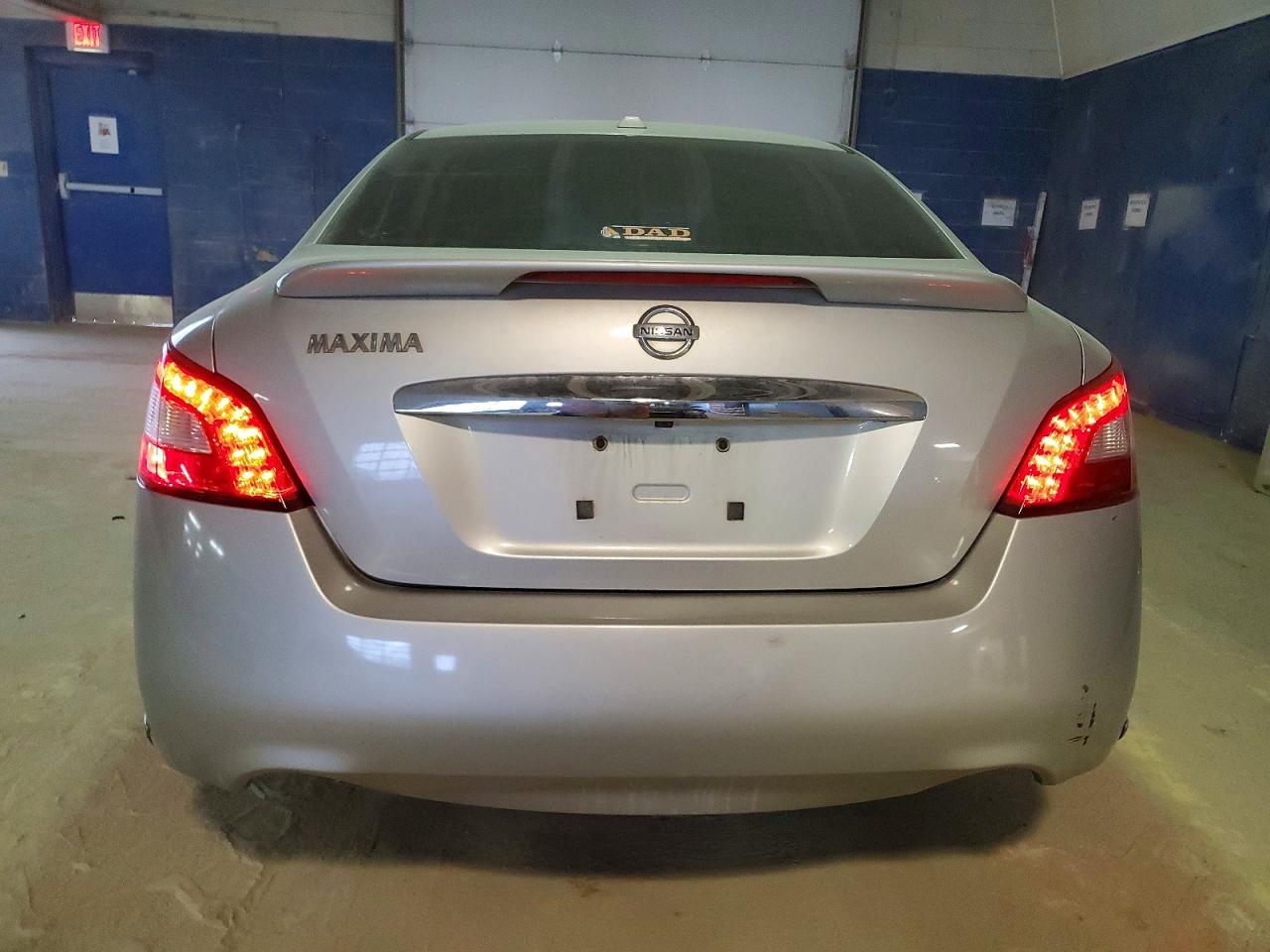 2011 NISSAN MAXIMA S photo 21