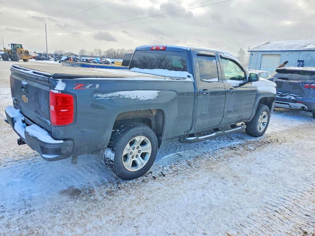 2018 CHEVROLET SILVERADO K1500 LT photo 7