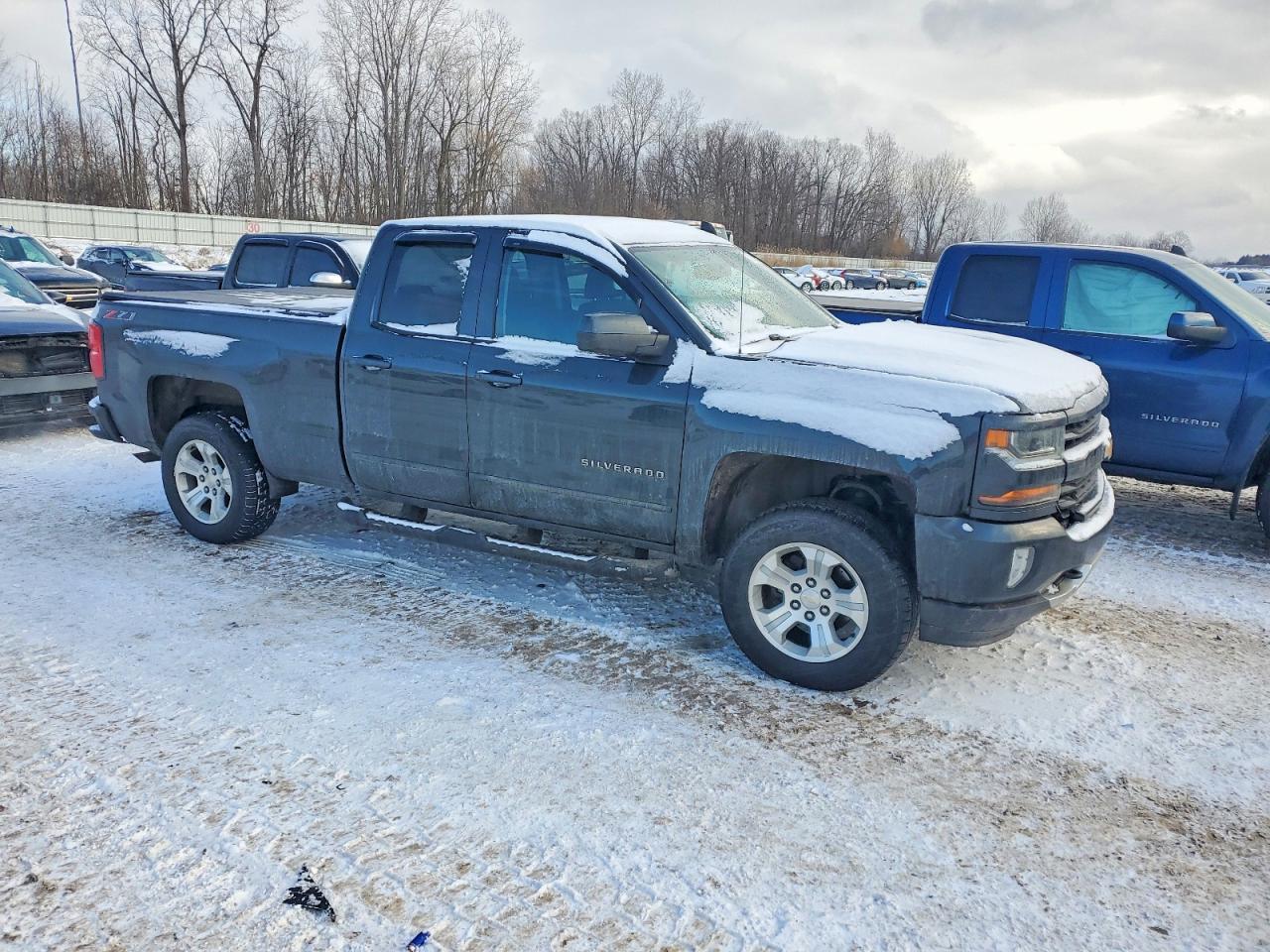 2018 CHEVROLET SILVERADO K1500 LT photo 10