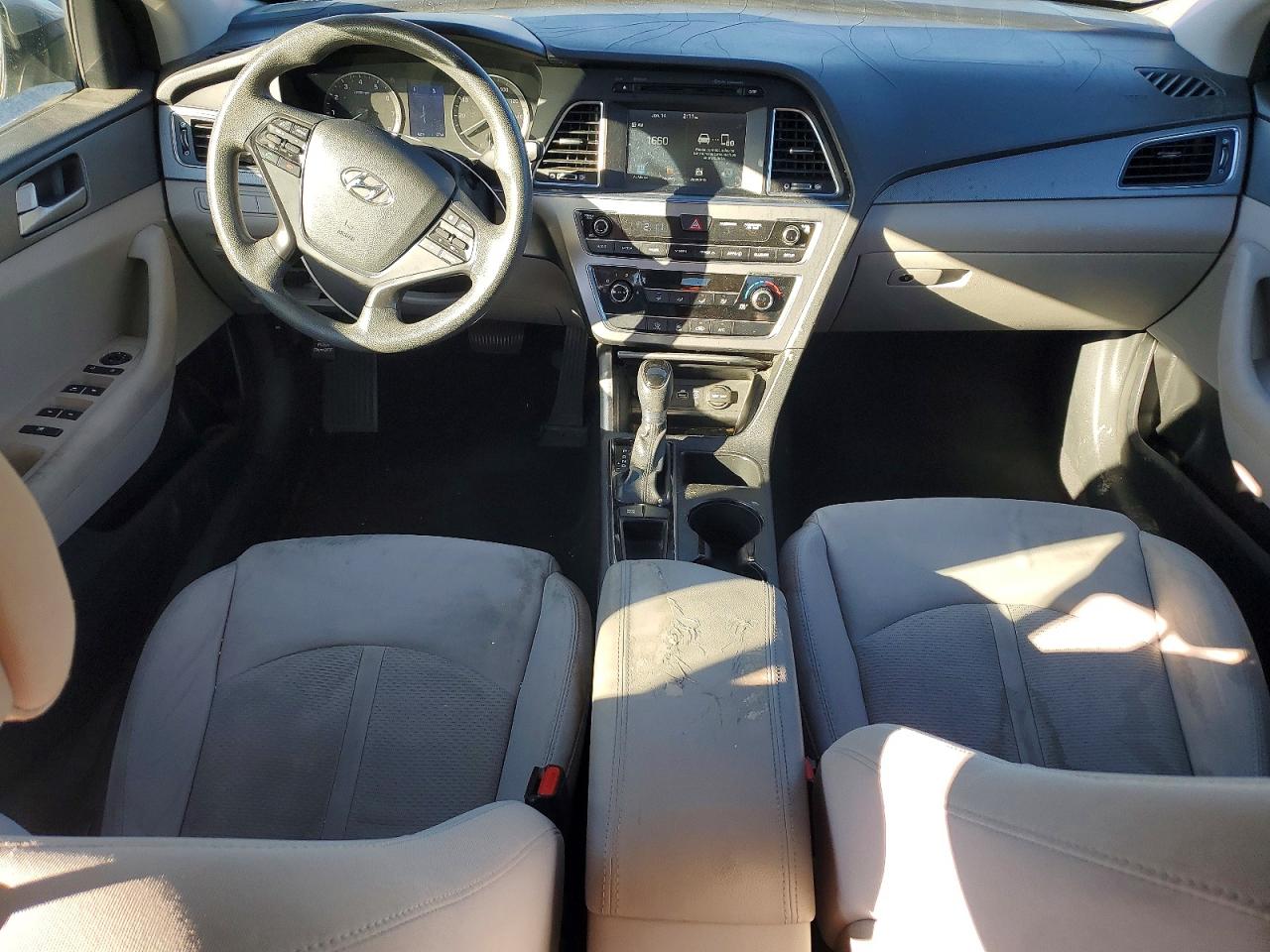 2016 HYUNDAI SONATA photo 8