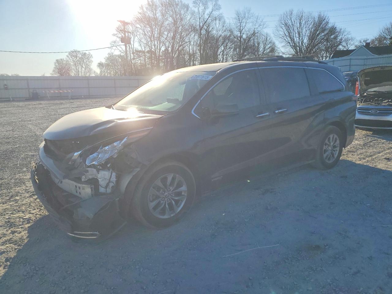 2021 TOYOTA SIENNA