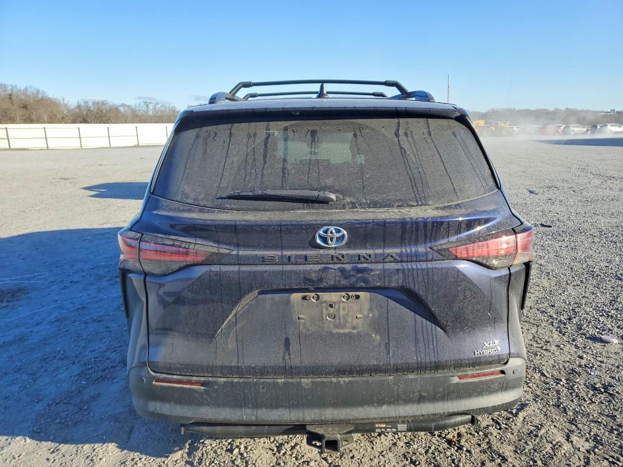 2021 TOYOTA SIENNA XLE photo 11