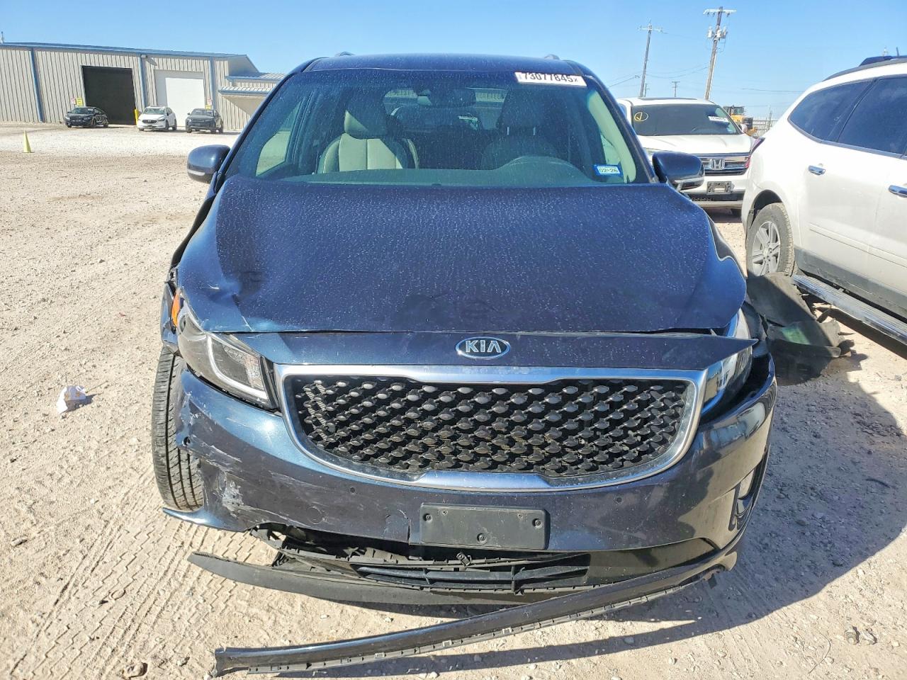 2017 KIA SEDONA EX photo 5