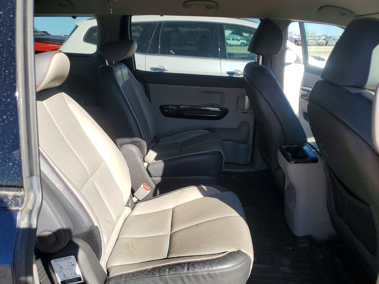 2017 KIA SEDONA EX photo 11