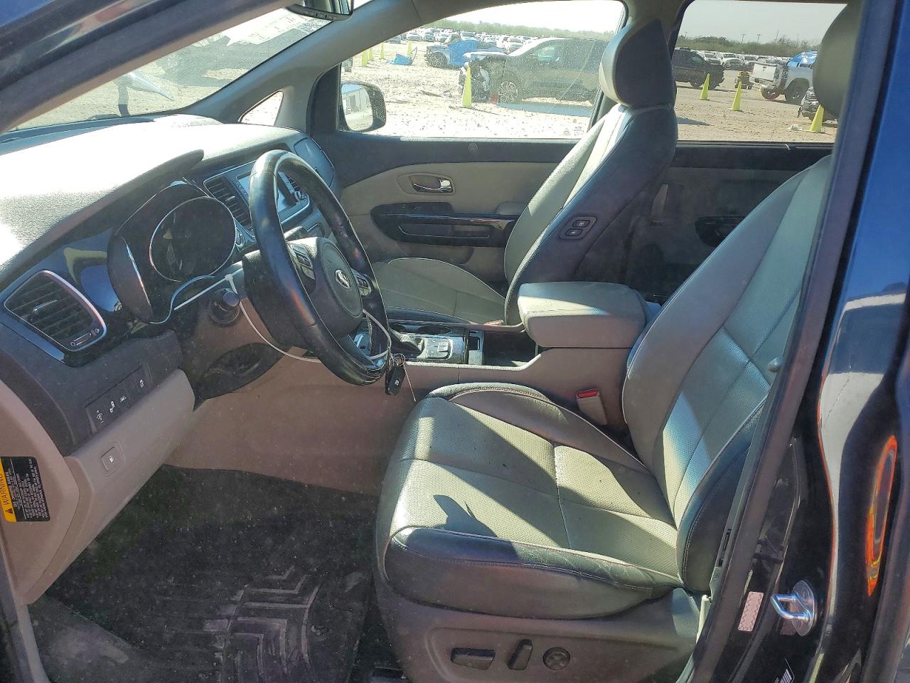 2017 KIA SEDONA EX photo 7