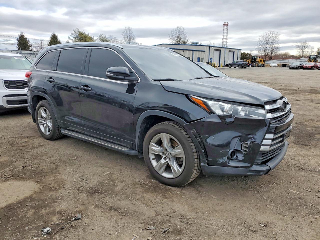 2017 TOYOTA HIGHLANDER LIMITED photo 4