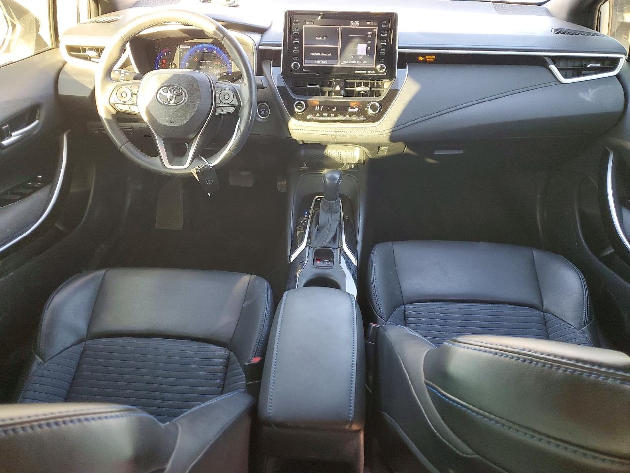 2020 TOYOTA COROLLA XSE photo 8