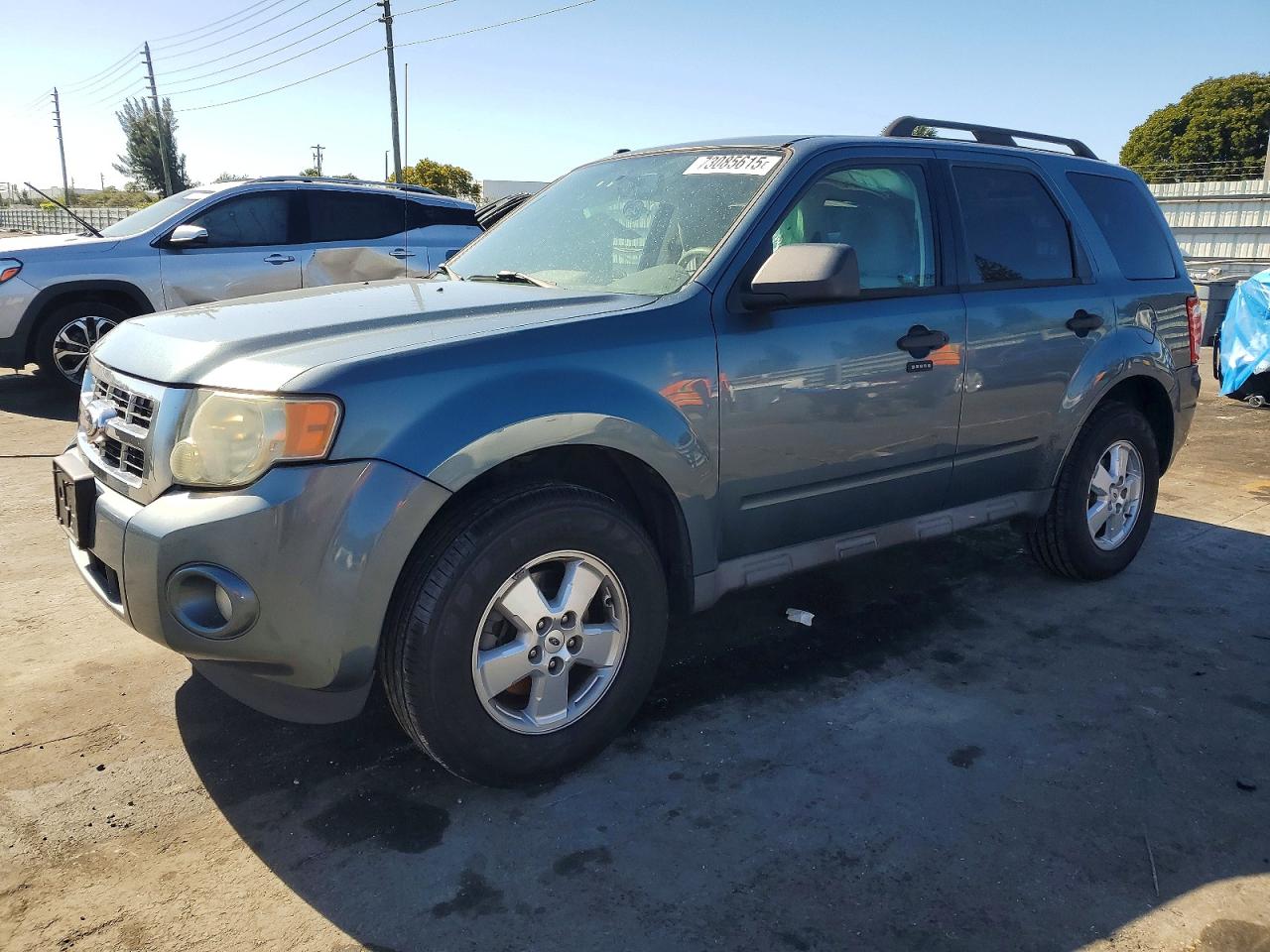 2010 FORD ESCAPE