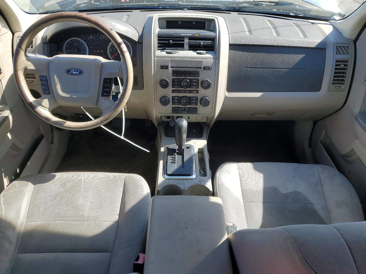 2010 FORD ESCAPE XLT photo 22