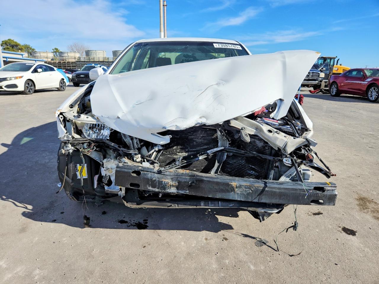 2002 TOYOTA CAMRY LE photo 5