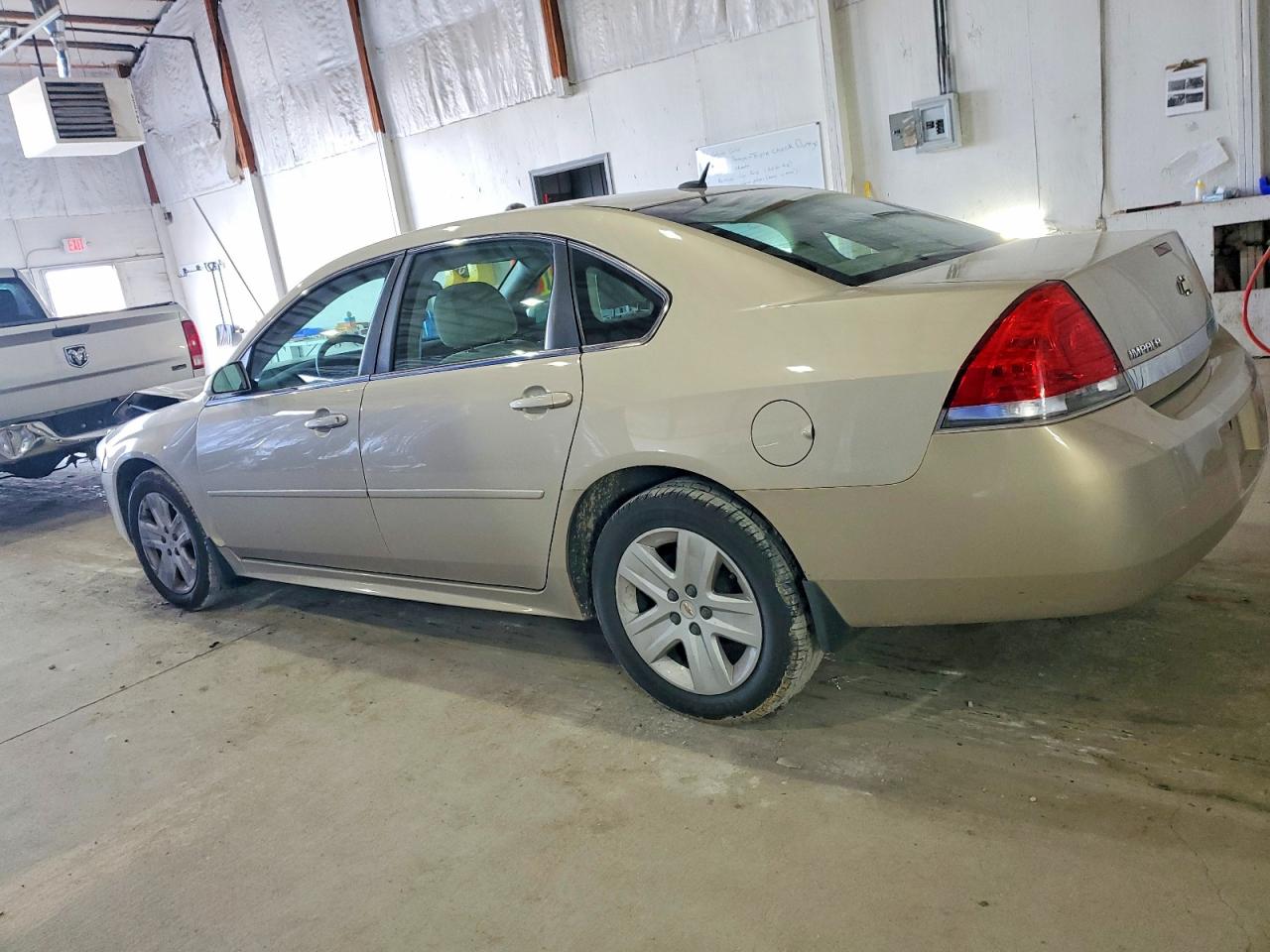 2010 CHEVROLET IMPALA LS photo 4