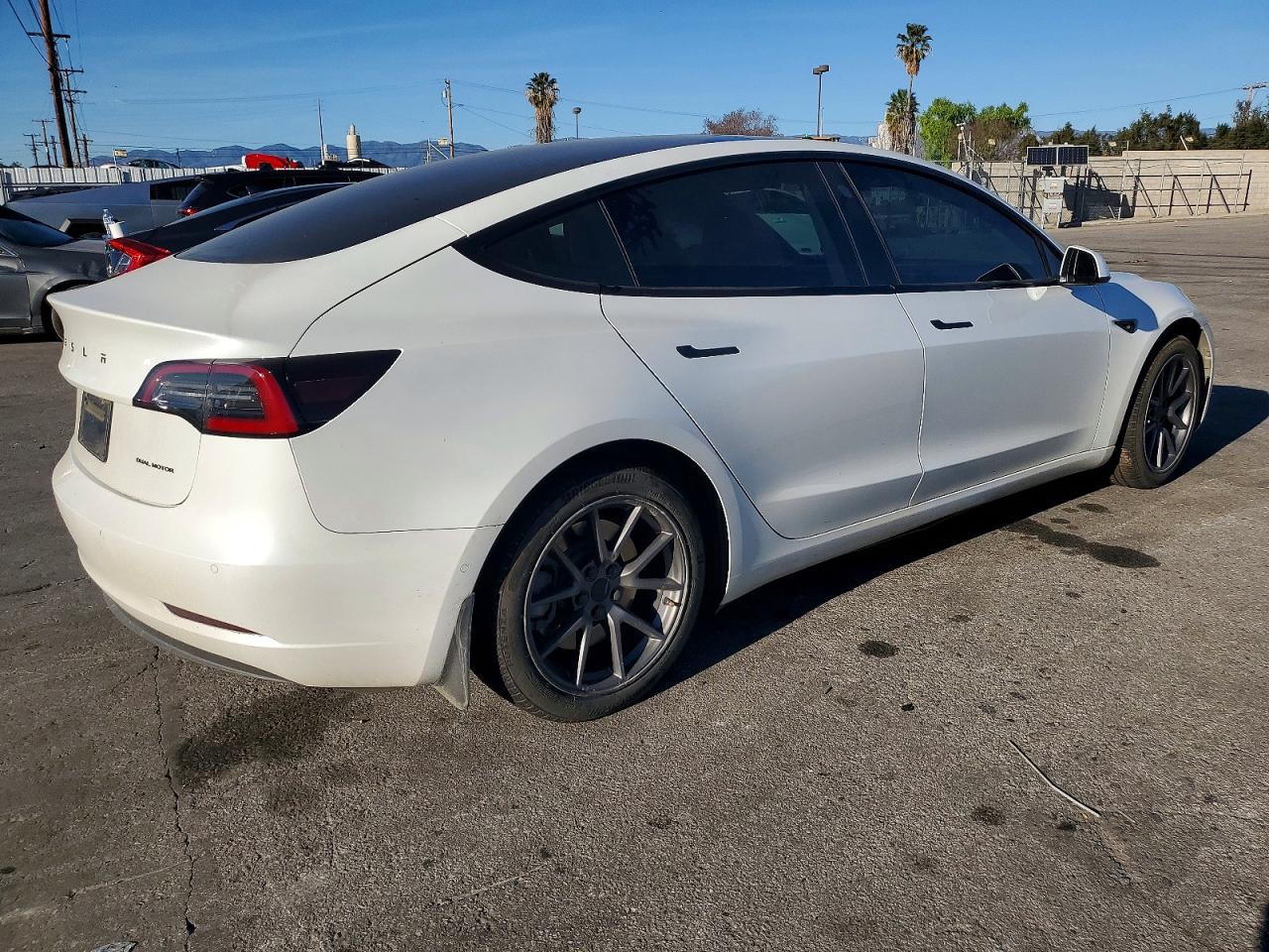 2021 TESLA MODEL 3 photo 4