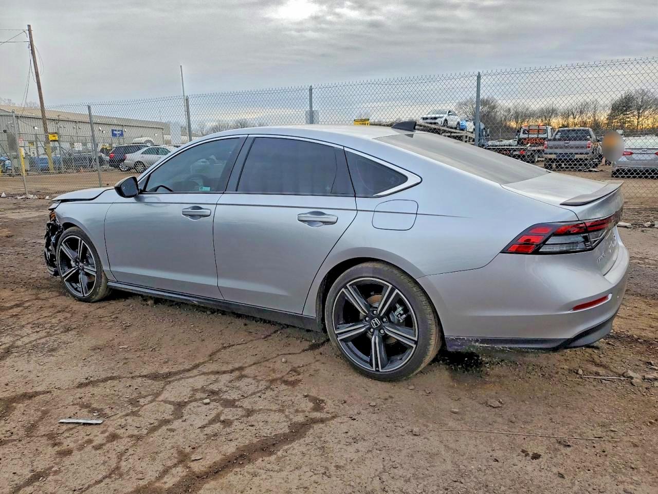 2025 HONDA ACCORD HYBRID SPORT photo 2