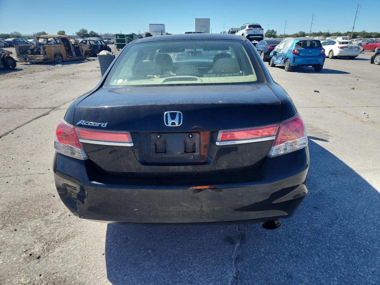 2012 HONDA ACCORD LX photo 6