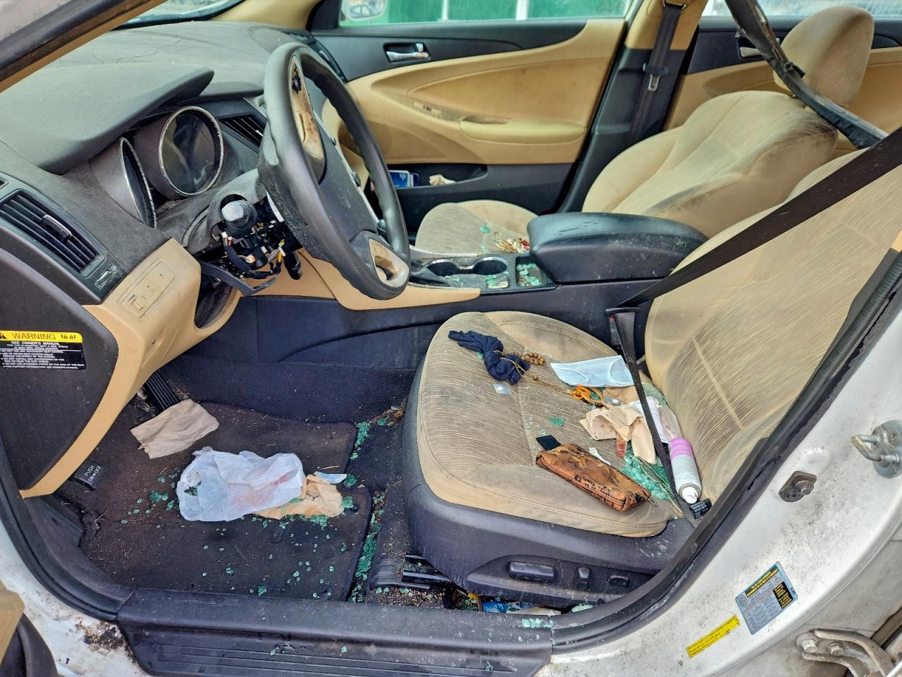 2014 HYUNDAI SONATA GLS photo 13