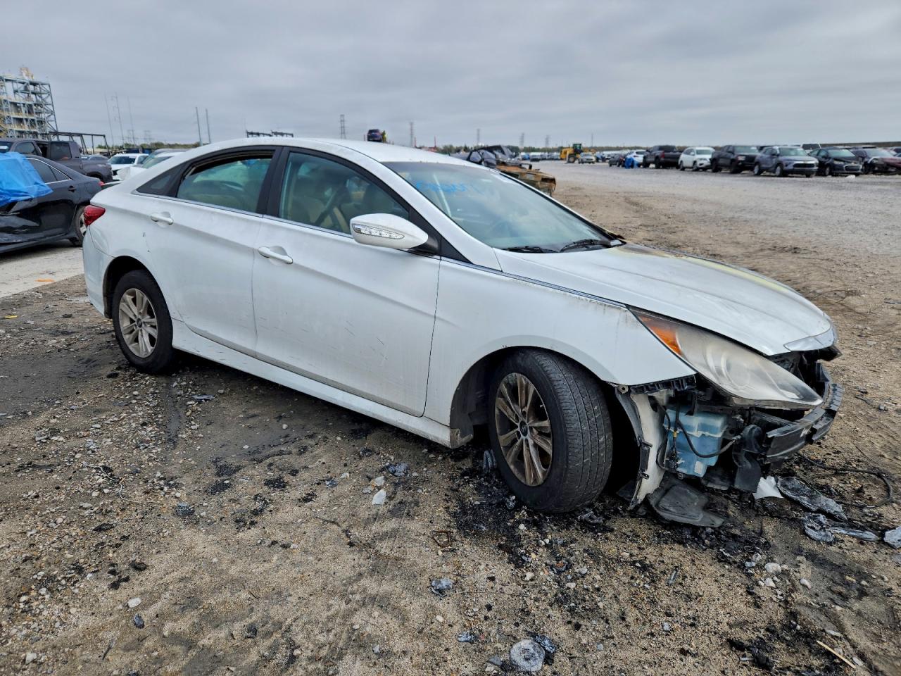 2014 HYUNDAI SONATA GLS photo 7