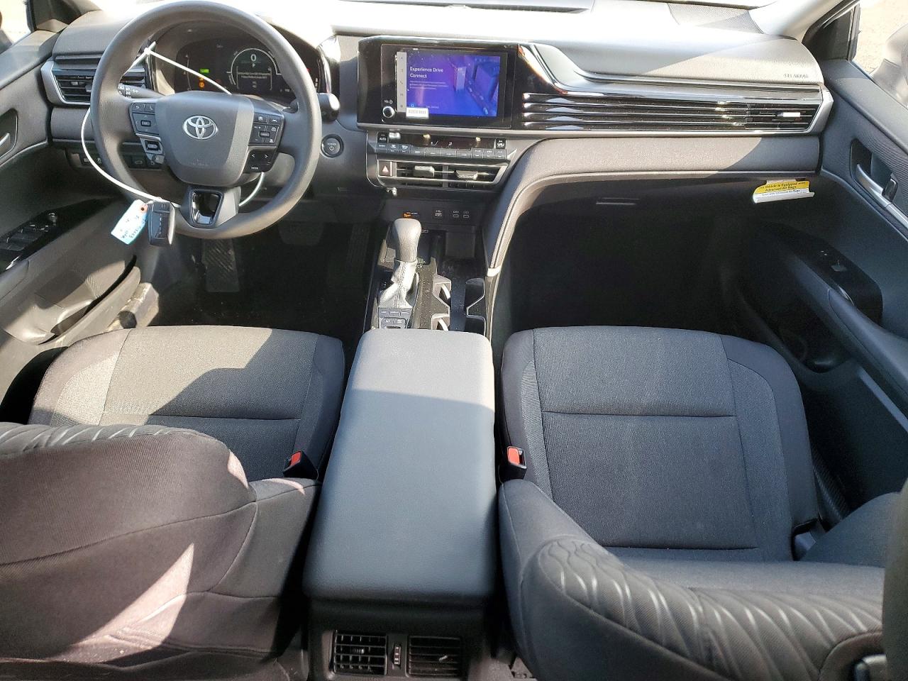 2025 TOYOTA CAMRY XSE photo 8
