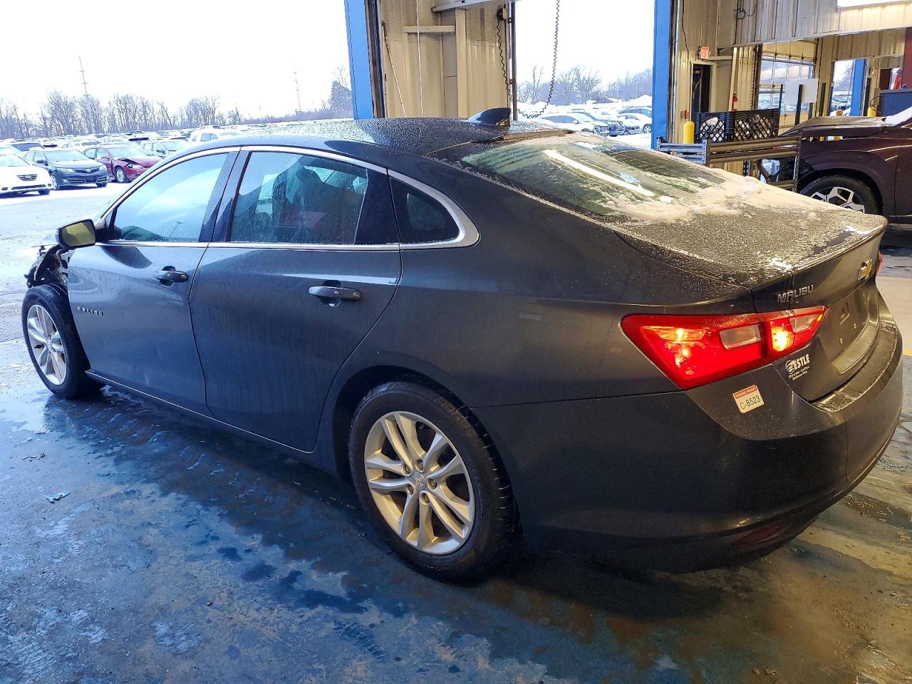 2017 CHEVROLET MALIBU LT photo 3