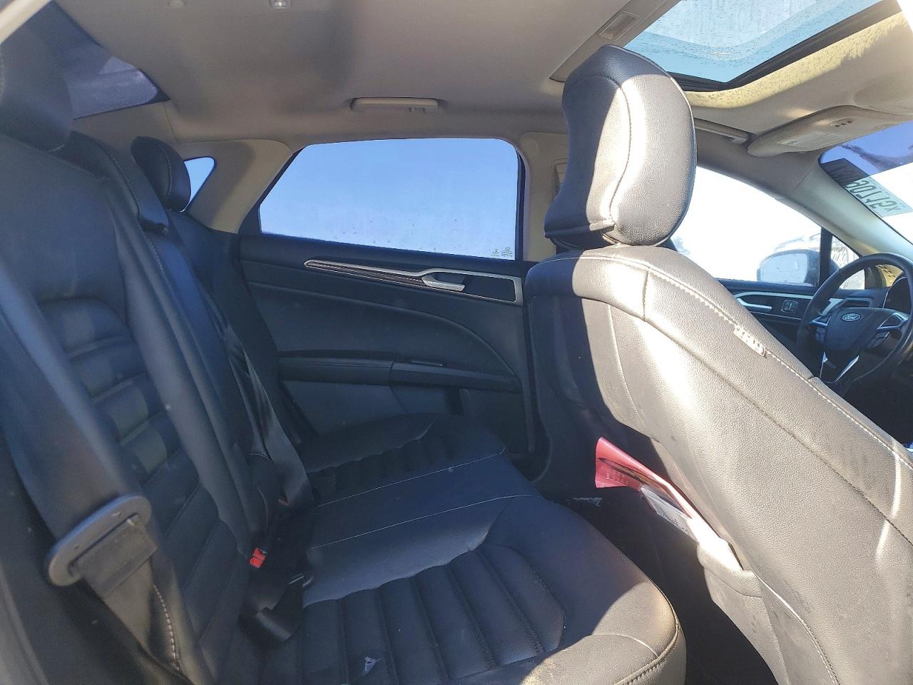 2019 FORD FUSION SEL photo 19
