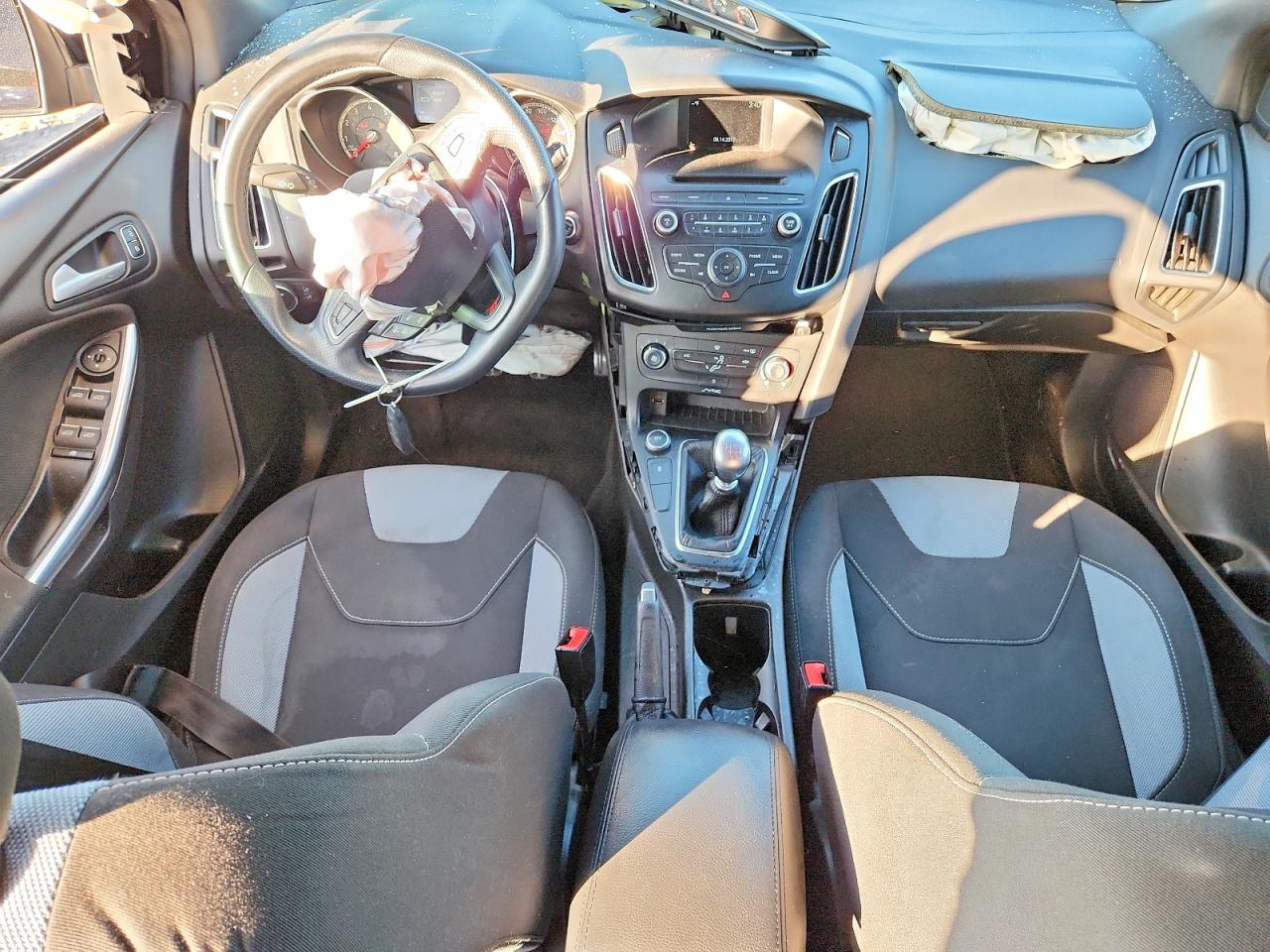 2017 FORD FOCUS ST photo 15