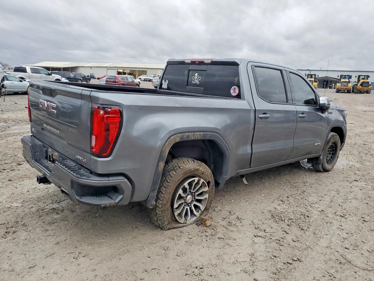2019 GMC SIERRA K1500 AT4 photo 3
