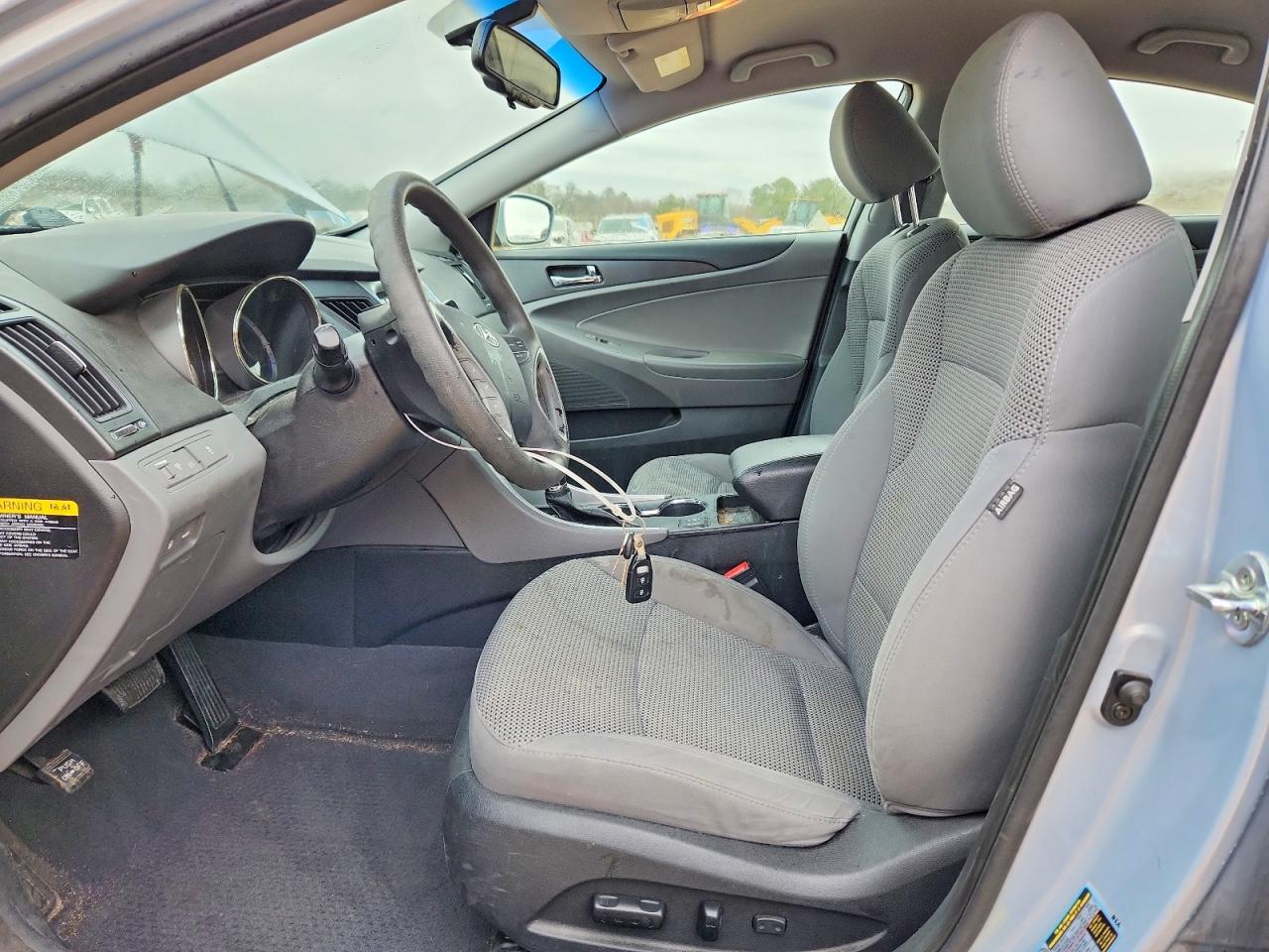 2013 HYUNDAI SONATA GLS photo 7
