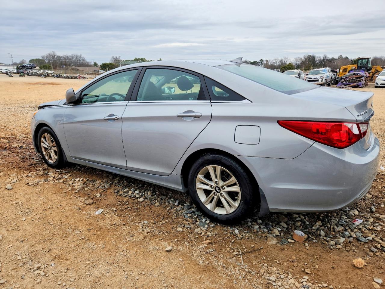 2013 HYUNDAI SONATA GLS photo 2