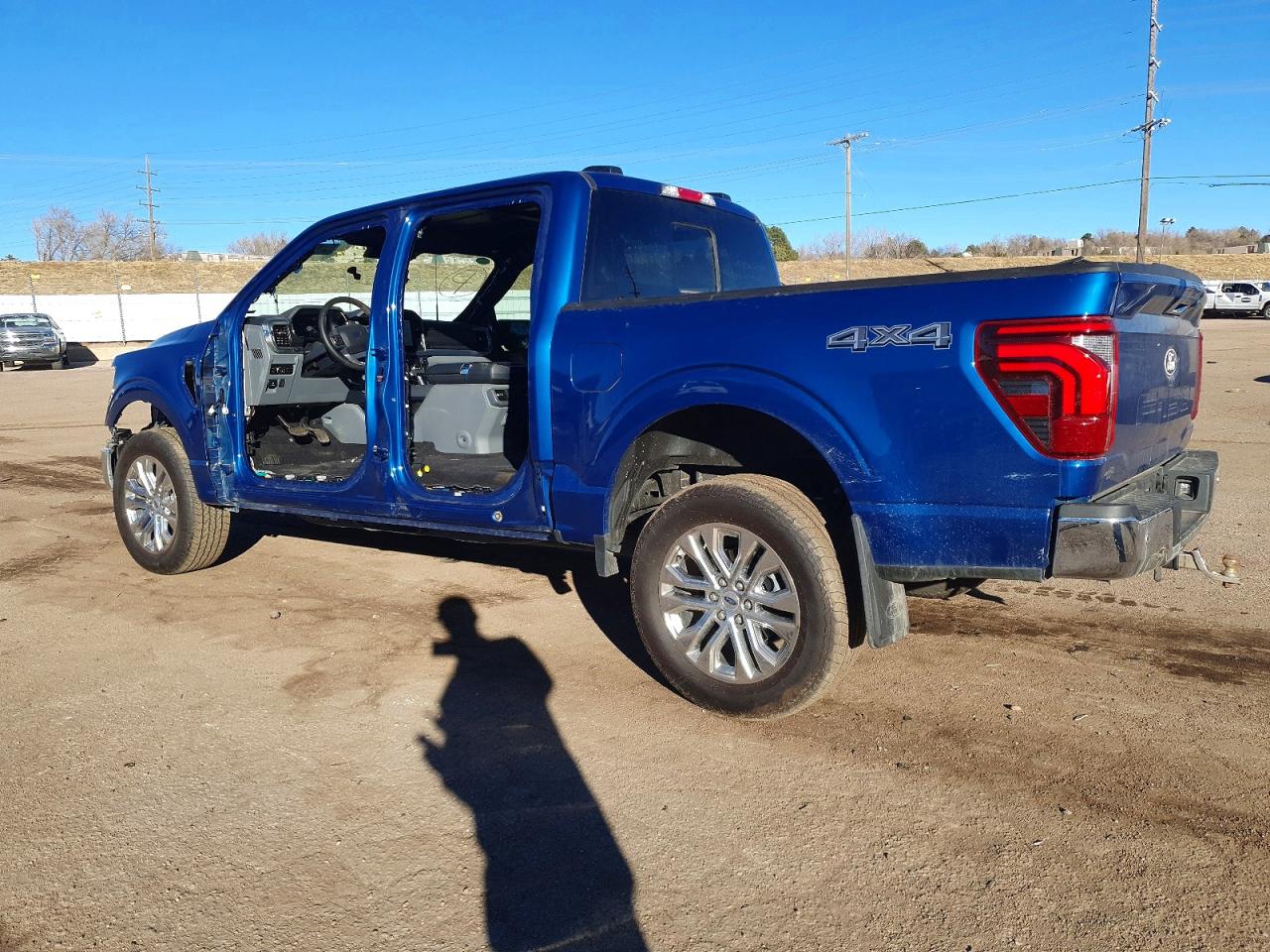 2025 FORD F150 LARIAT photo 4