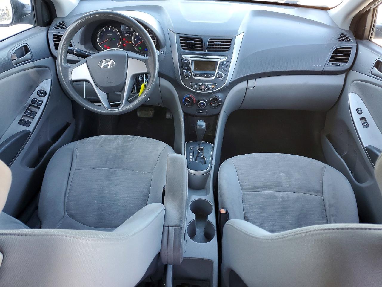 2017 HYUNDAI ACCENT SE photo 15