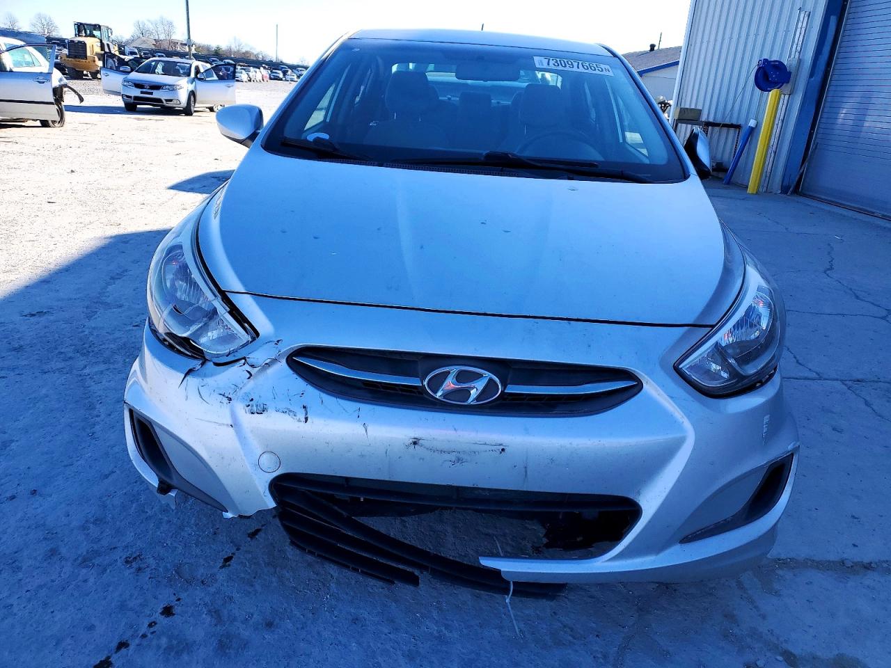 2017 HYUNDAI ACCENT SE photo 9