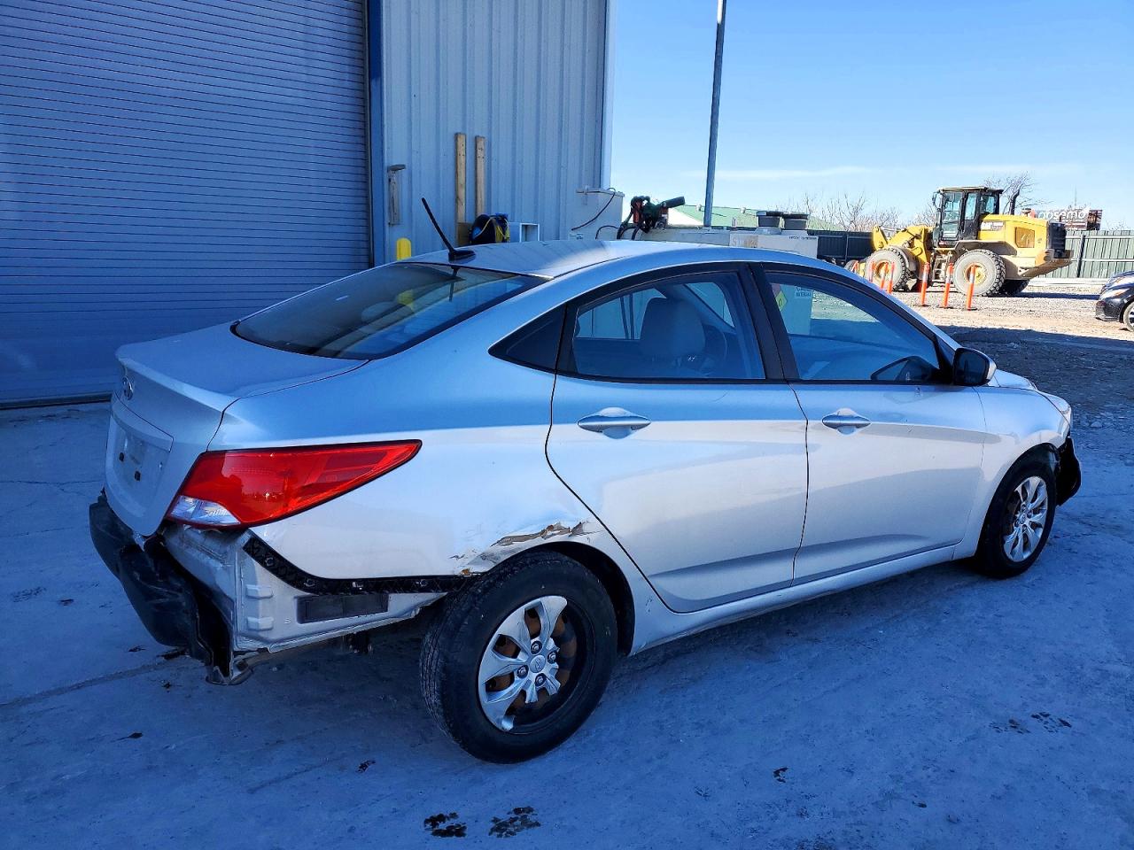 2017 HYUNDAI ACCENT SE photo 5