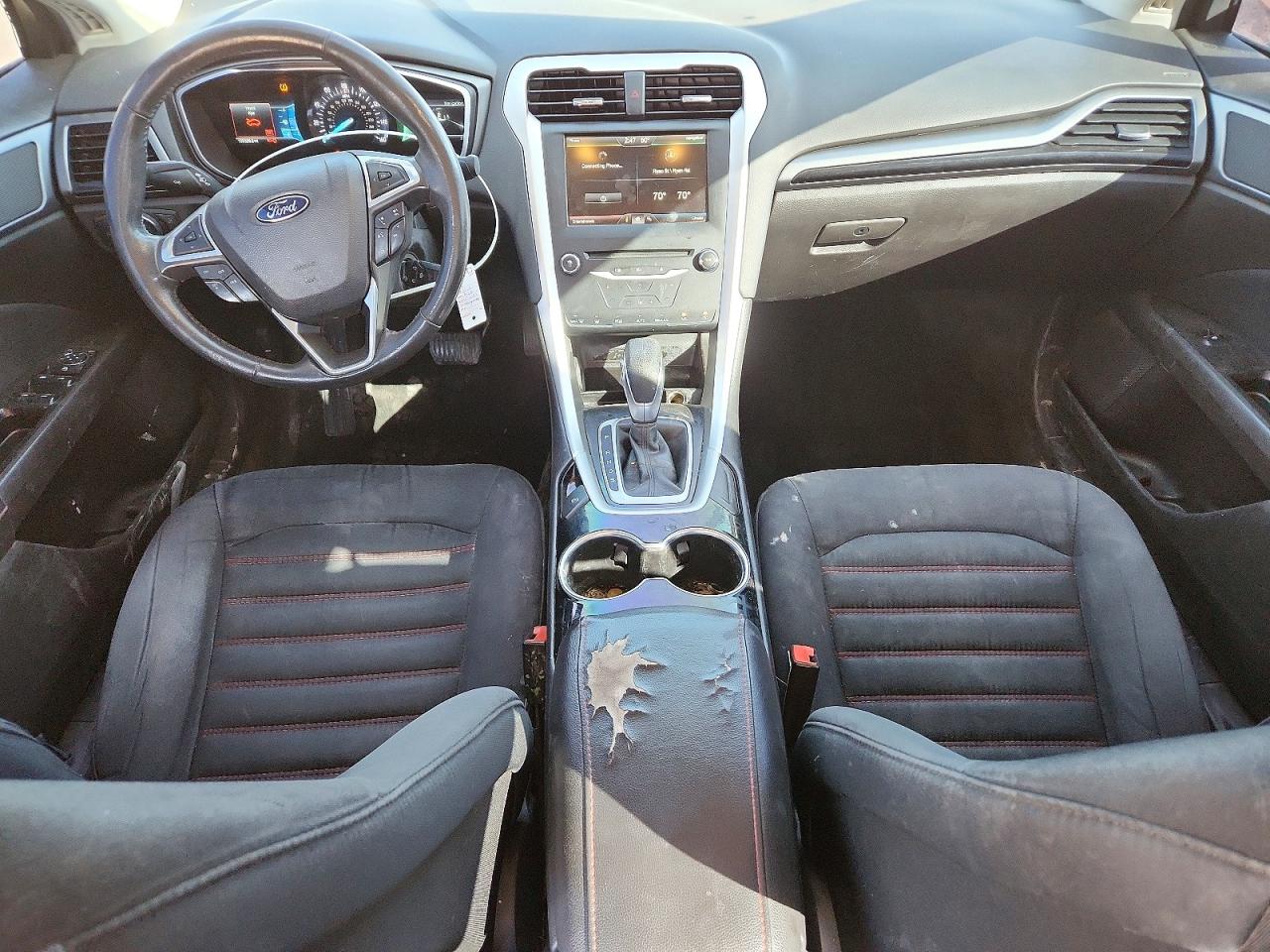 2014 FORD FUSION SE photo 8