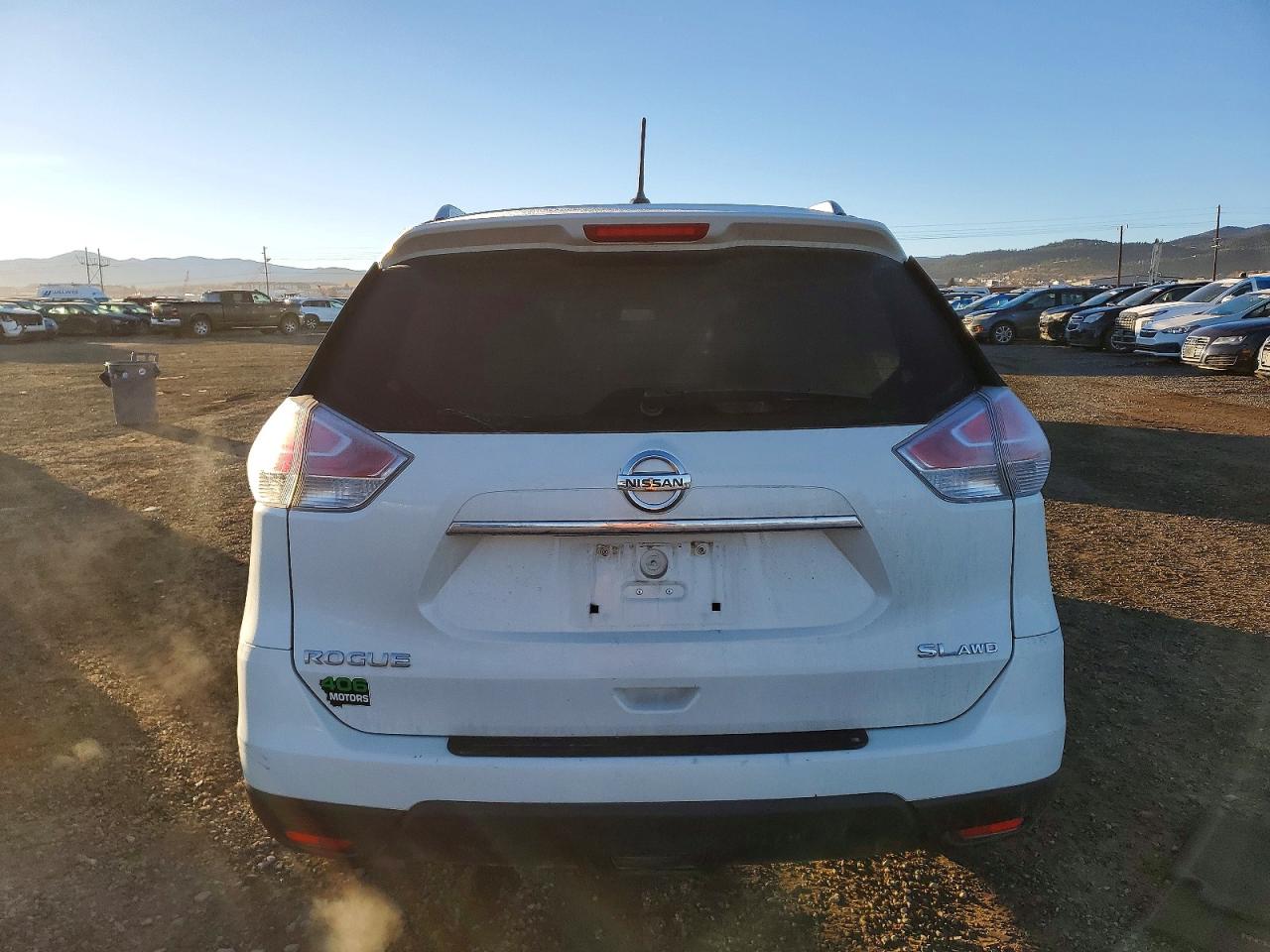 2016 NISSAN ROGUE S photo 16