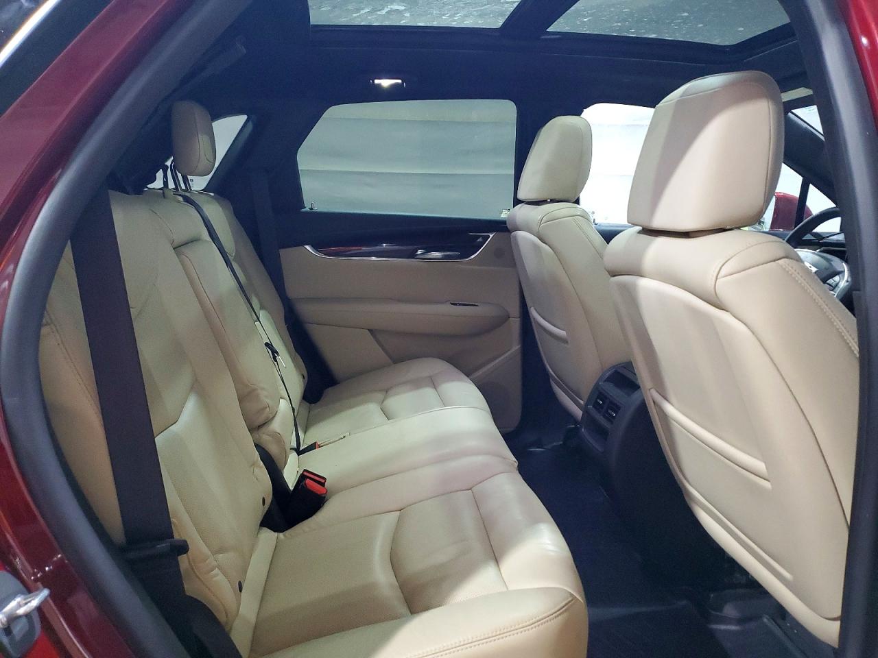 2017 CADILLAC XT5 LUXURY photo 31