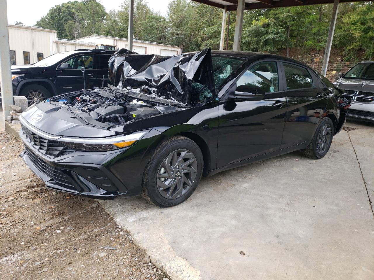 2024 HYUNDAI ELANTRA