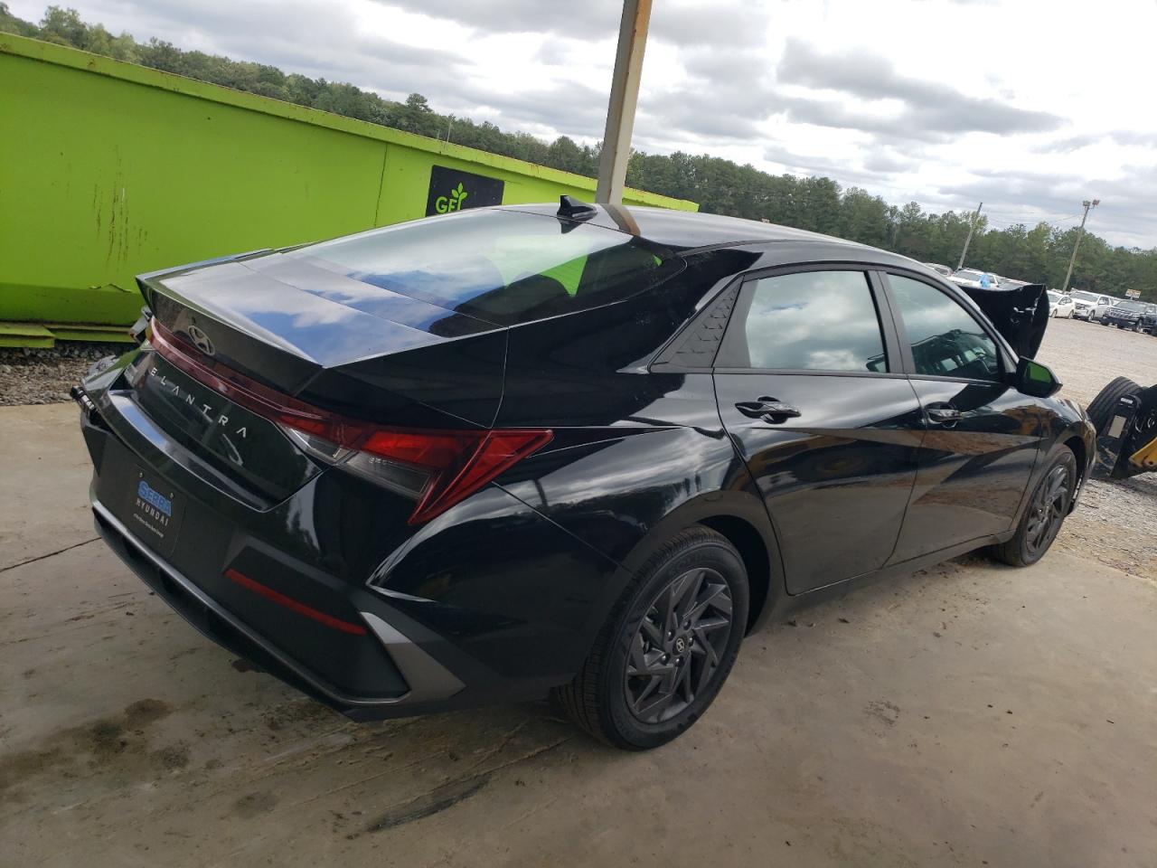 2024 HYUNDAI ELANTRA SEL photo 5